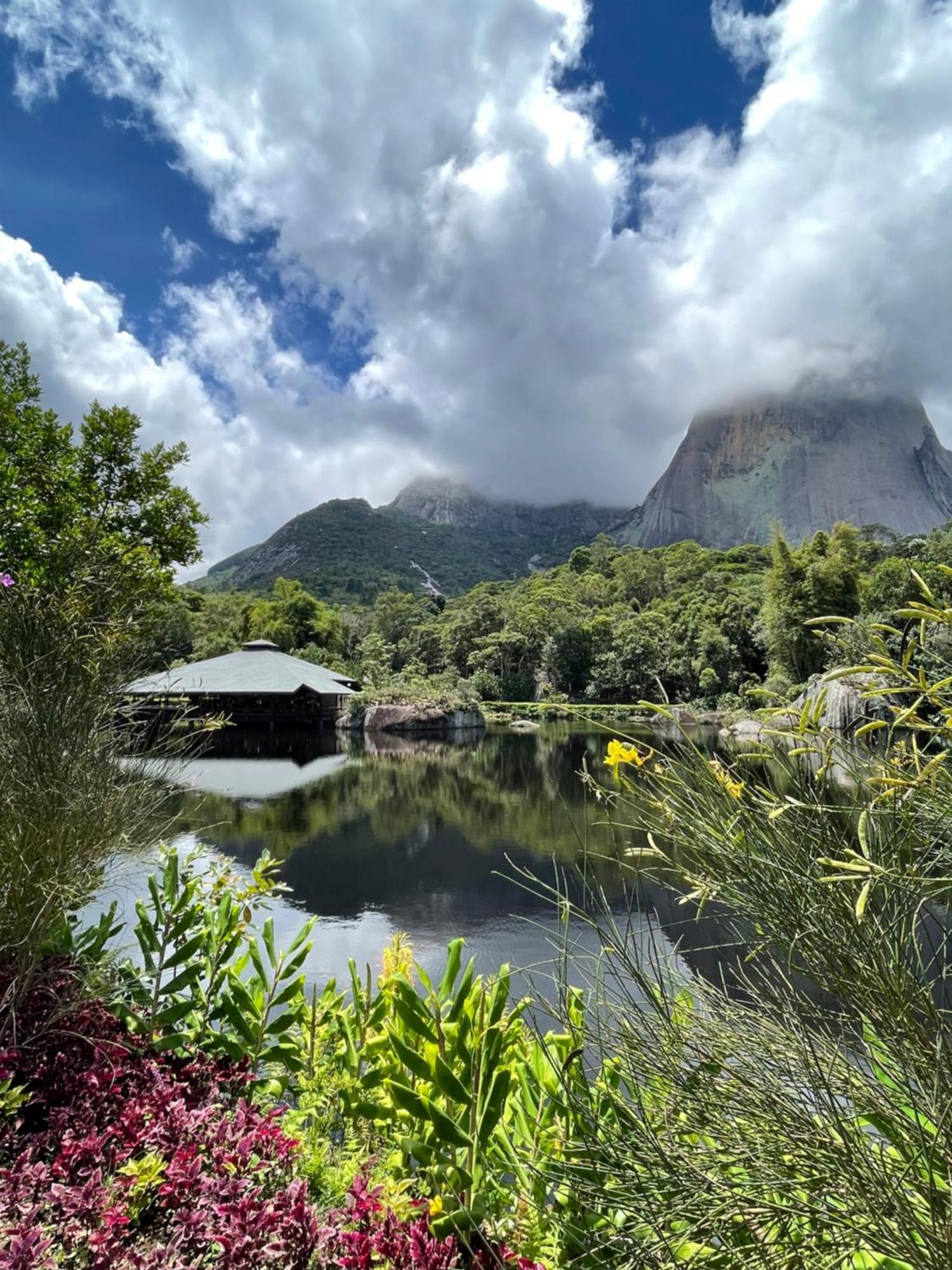 Suite Vista Azul - Frente Para Pedra Azul Pedra Azul  Eksteriør billede